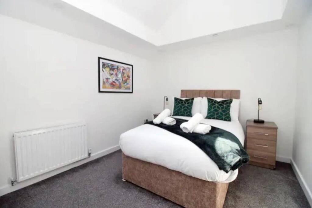 Luxury Redefined:Cardiff 1-Bed Apartment Exterior photo